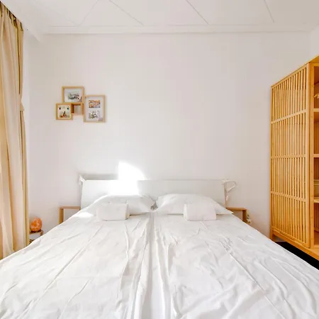 Duplex Wi-fi, Kitchen, Netflix, Heating